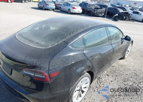 2023 Tesla Model 3 Rear-Wheel Drive z USA, uszkodzony, nr VIN 5YJ3E1EA8PF437990